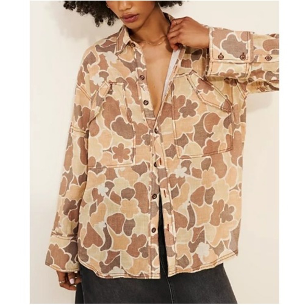 Free People Women's Desert Brush Combo Hidden Flower Camo Shirt Size XL NWT - Picture 3 of 12